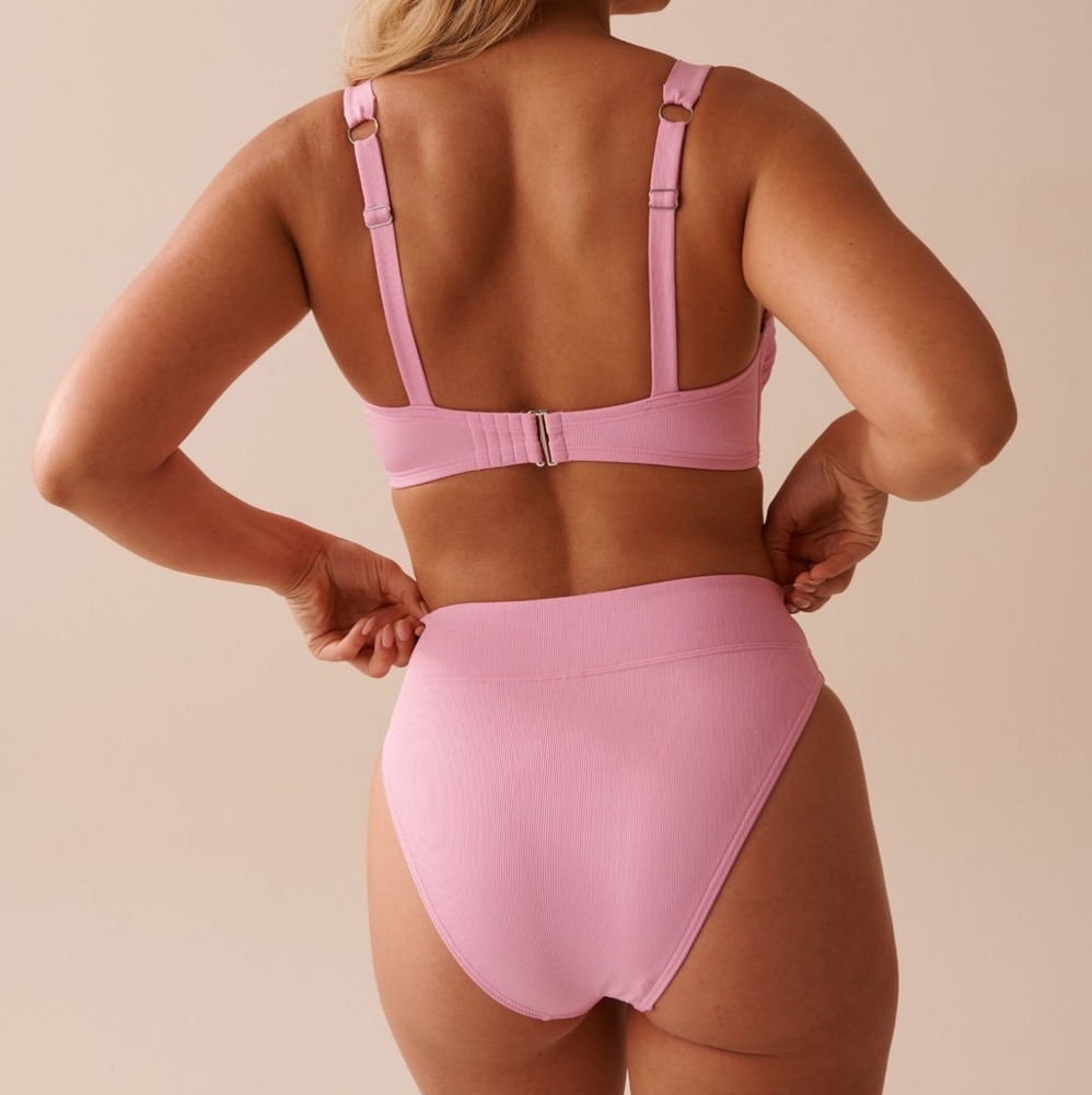 Bikini Set - Picture 3 of 6